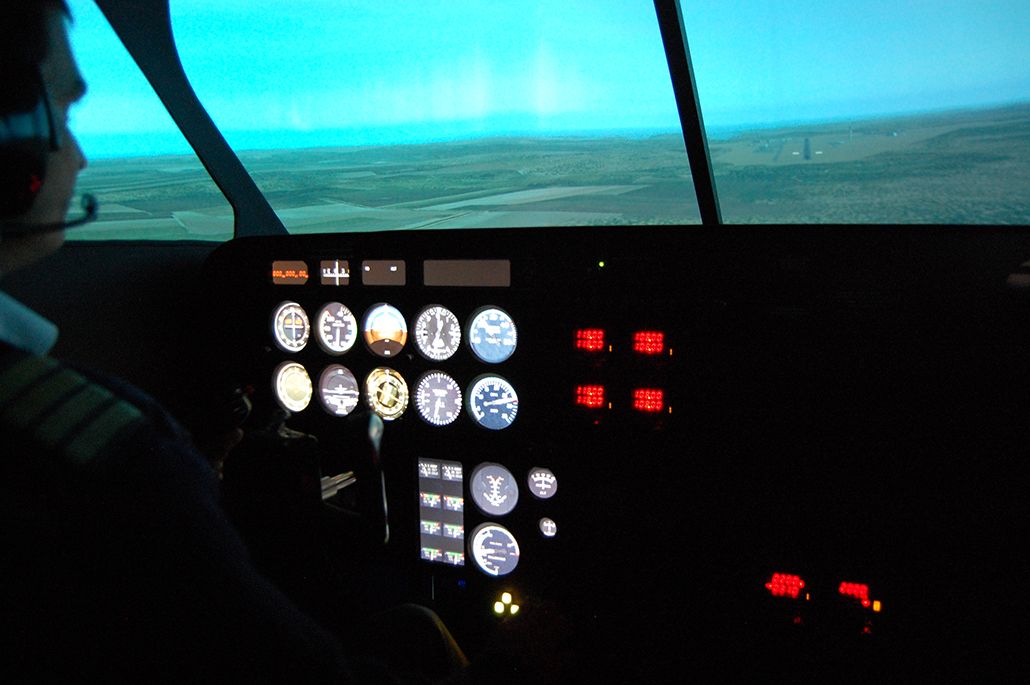 entrol A01 / Piper Seneca FNPT II simulator